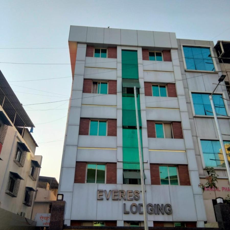 Hotel Everest Lodging นาวีมุมไบ ภายนอก รูปภาพ