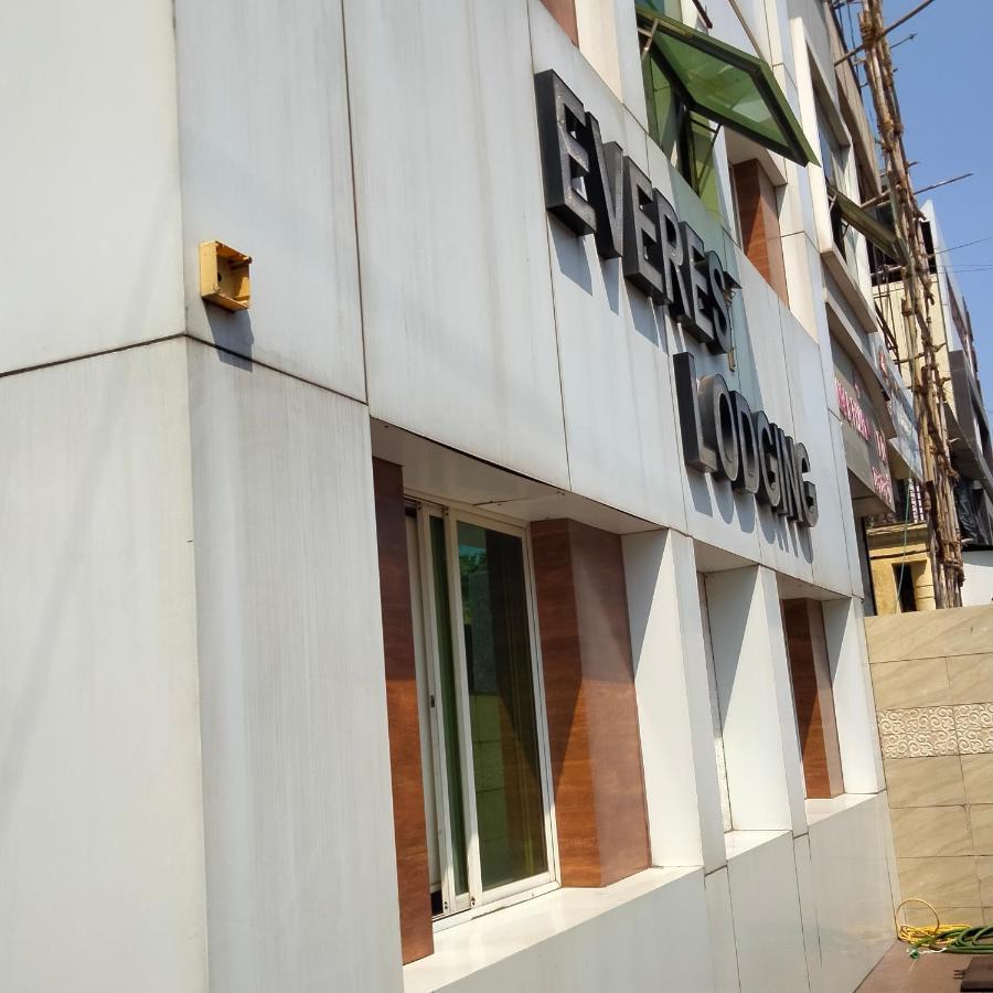 Hotel Everest Lodging นาวีมุมไบ ภายนอก รูปภาพ