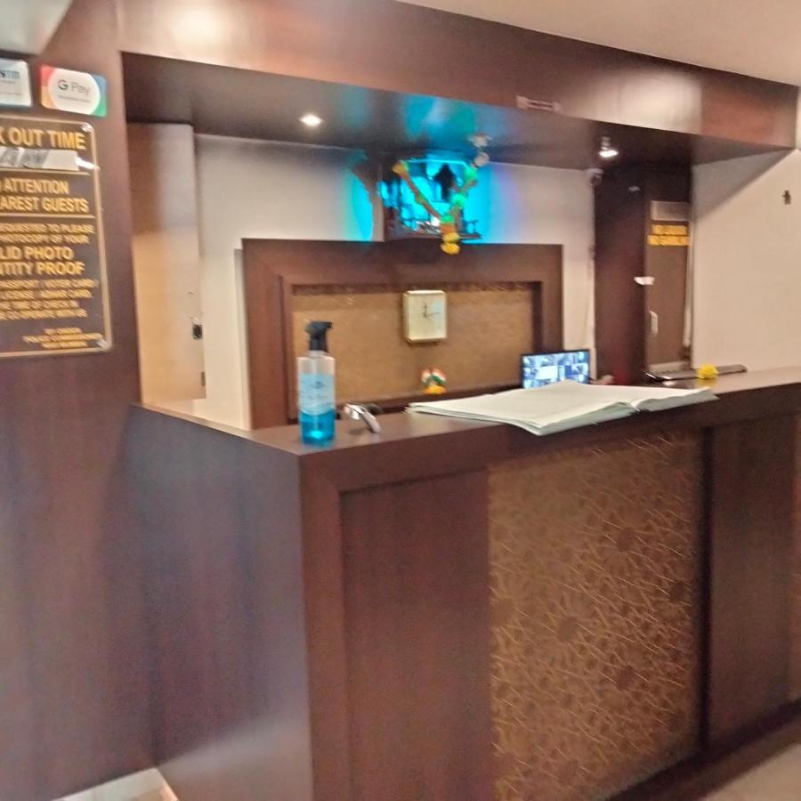 Hotel Everest Lodging นาวีมุมไบ ภายนอก รูปภาพ